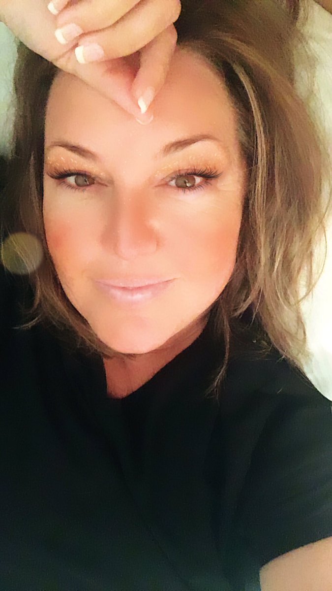 I’m waiting on my Oscar... do I look stressed? I lost my job Monday and things have gotten considerably worse since. Guess what? I gave myself a manicure, put some makeup on, fixed a lovely dinner and read a book today. I’m doing a great imitation of not being worried.