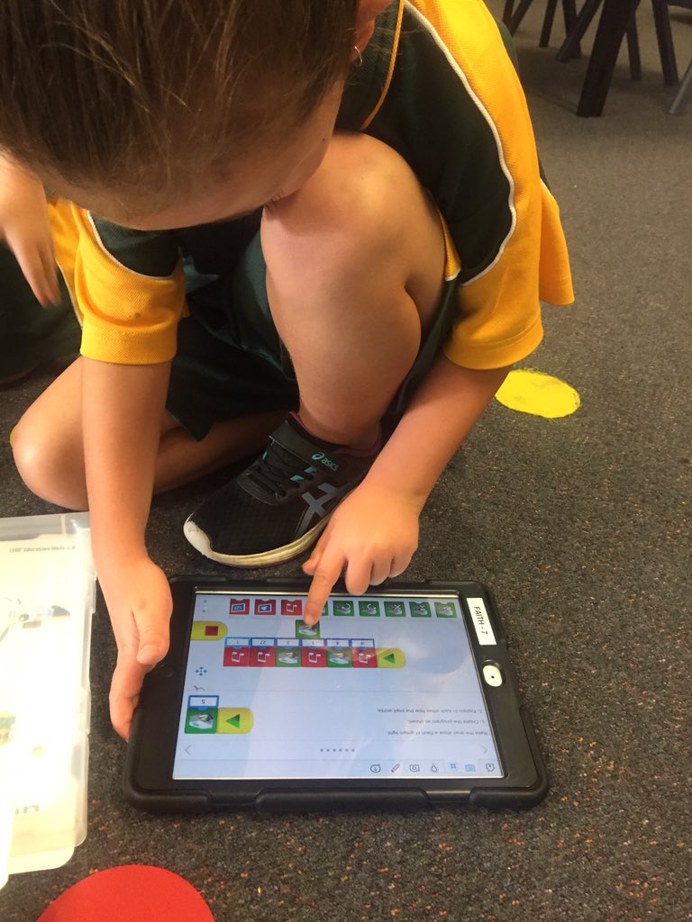 Jessica Stilloni tweet media