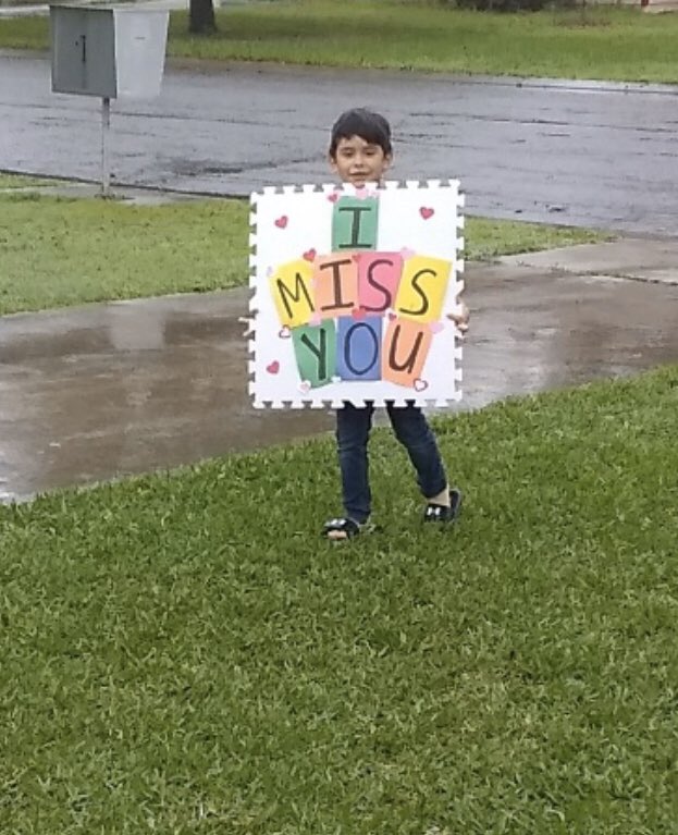 LizMartinezHES's tweet photo. Kindergarten teacher parade! #wewenttoeverykinderhouse #wellworthit #imissmystudents #HerffElementary #HerffKinder #weareboerne #dreamjourneylegacy @HerffES @tanyatate8 https://t.co/AN8oI3YVna