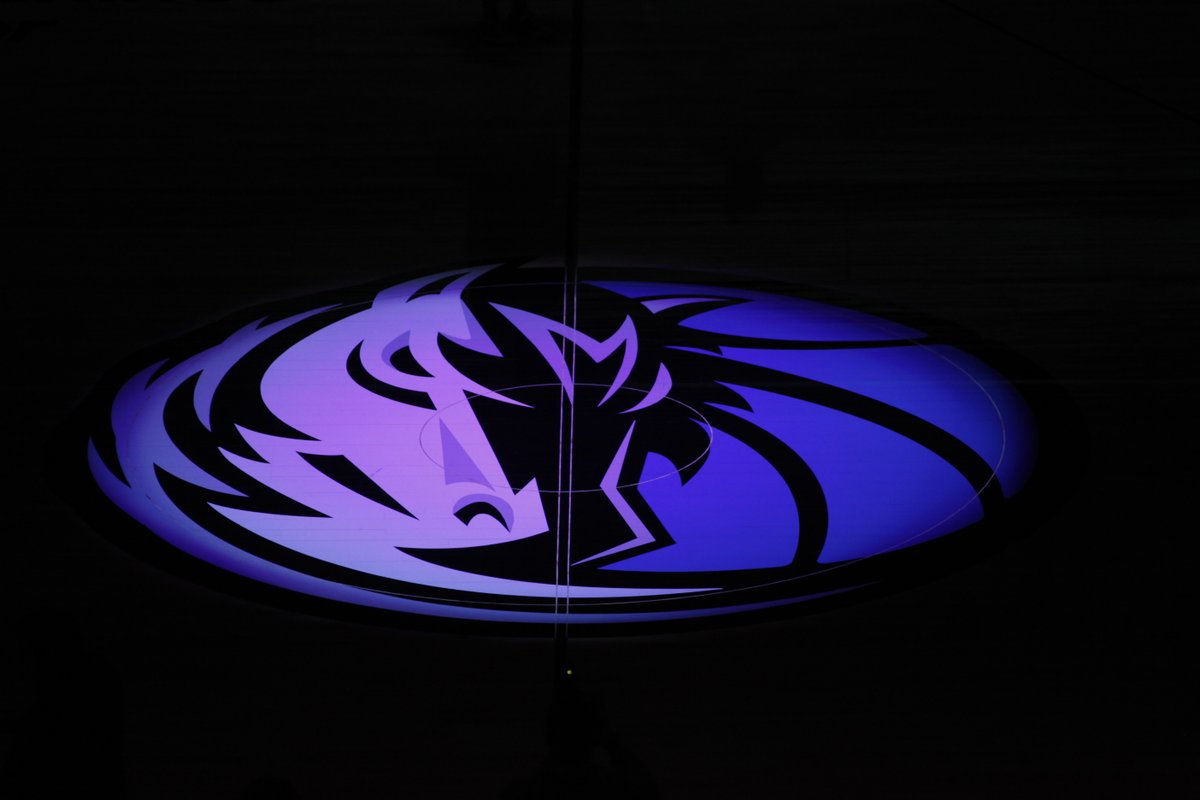 Every Mavs player has committed to taking turns buying hundreds of meals from local restaurants and giving them to first responders at the Dallas emergency ops center, per <a href="/townbrad/">Brad Townsend</a>