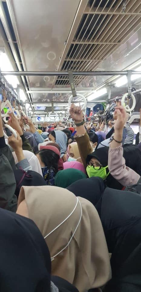 munanta2's tweet image. ada yang bisa menjamin semua ini steril ??? 
So... plissss... @jokowi @JubirPresidenRI @aniesbaswedan . . . #lockdownaj