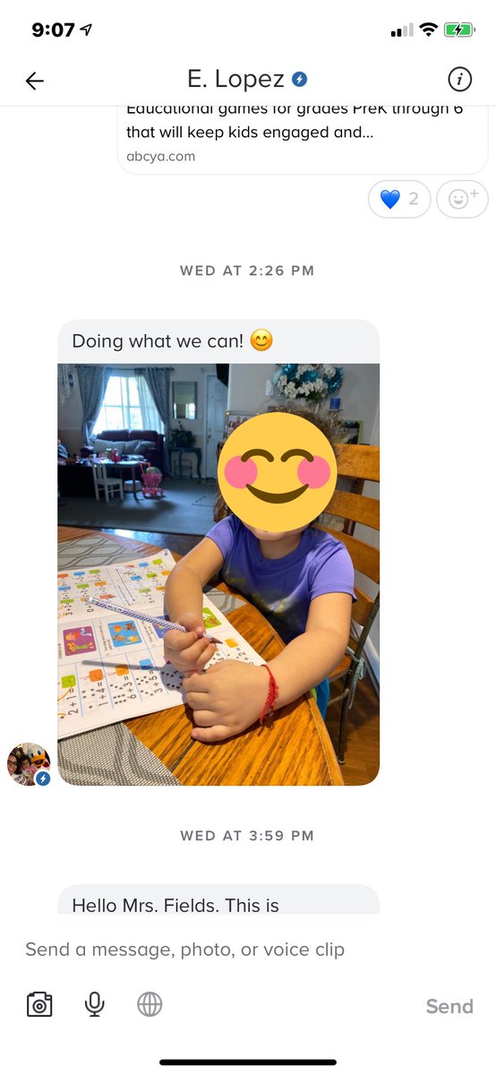 emica_fields's tweet photo. My students are working hard!!! https://t.co/91U6hWq38l