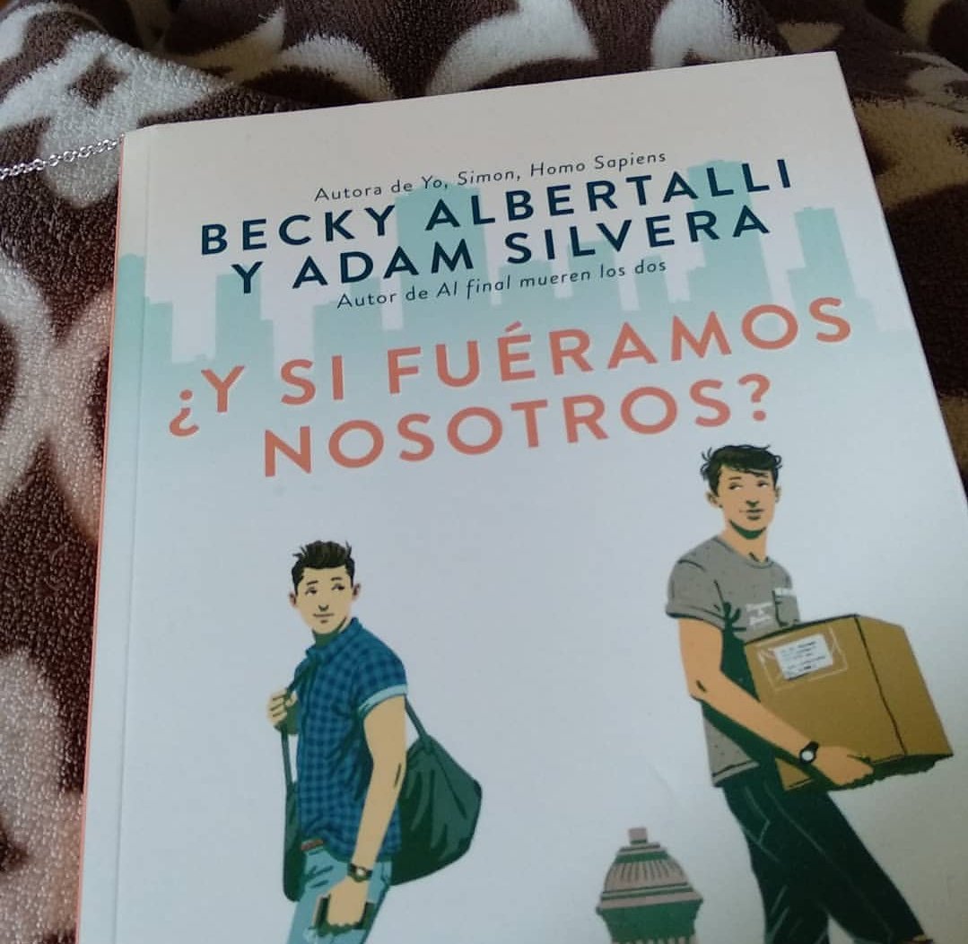 AlexxxCMC's tweet photo. Algunos de los libros que me han gustado #LGBT #pride #loveislove #rainbow #booksmart #libros #lecturas #literatura #leer #escritores https://t.co/9cfdeWCk5N