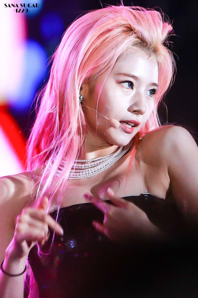 Sana Minatozaki