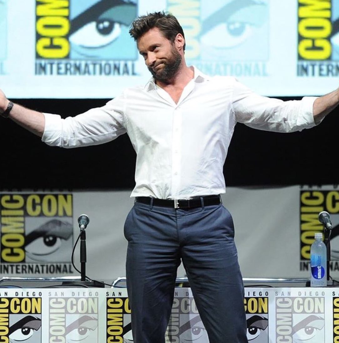 JackmansLanding's tweet image. Caption this? Here’s ours, “Who’s ready to nail this........week?” 😝 #hughjackman #punctuationiseverything #knowwhentopause #cheeky #stayhome #staysafe 📷 Hugh at the 2013 Comic Con