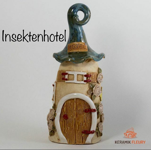 Das Insektenhotel dient zur *biologischen Schädlingsbekämpfung* im *Garten*. Es wirkt als Pflanzenschutz vor allem gegen Blattläuse, wenn es von unten mit Stroh befüllt wird. Ohrenkneifer  können sich im Insektenhotel einnisten. Da der natürliche Lebensr… ift.tt/2xeNEym