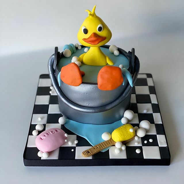 🐥🐥🐥...#cake #maniadelou #jarbysweetmates #birthdaycake