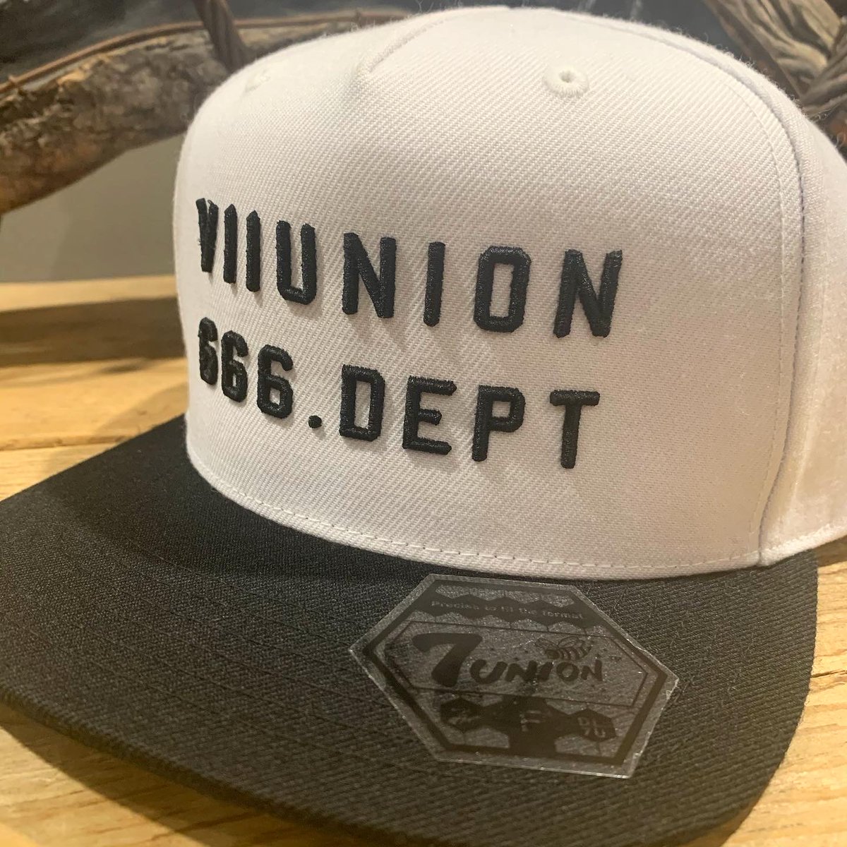 TheLibrary_7U's tweet photo. 【RESTOCK】
『7UNION 666 DEPT』
•
Code:ISVV-122
Color:Black,H Grey/Black,Denim/Woodland,White/Black
Price:4,900+tax
•
好評につき欠品しておりました『7UNION 666 DEPT』のBlack,H Grey,Denim/woodland,White/Blackがリストック致しました!!
是非チェックしてみてください!! https://t.co/efLzQEw1an