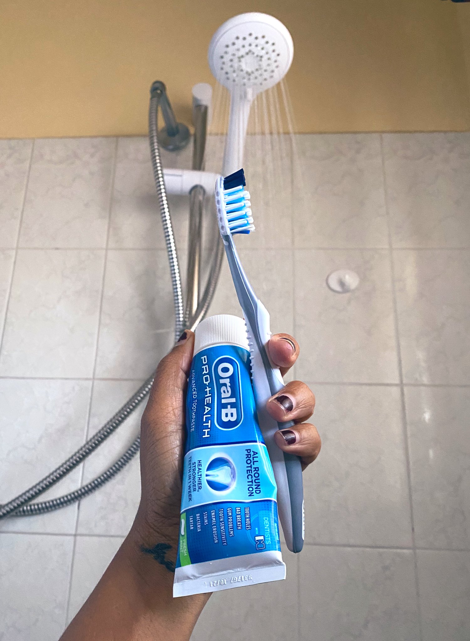 Tatiana Karanja on Twitter "AD Do you also brush in the shower ? I’m