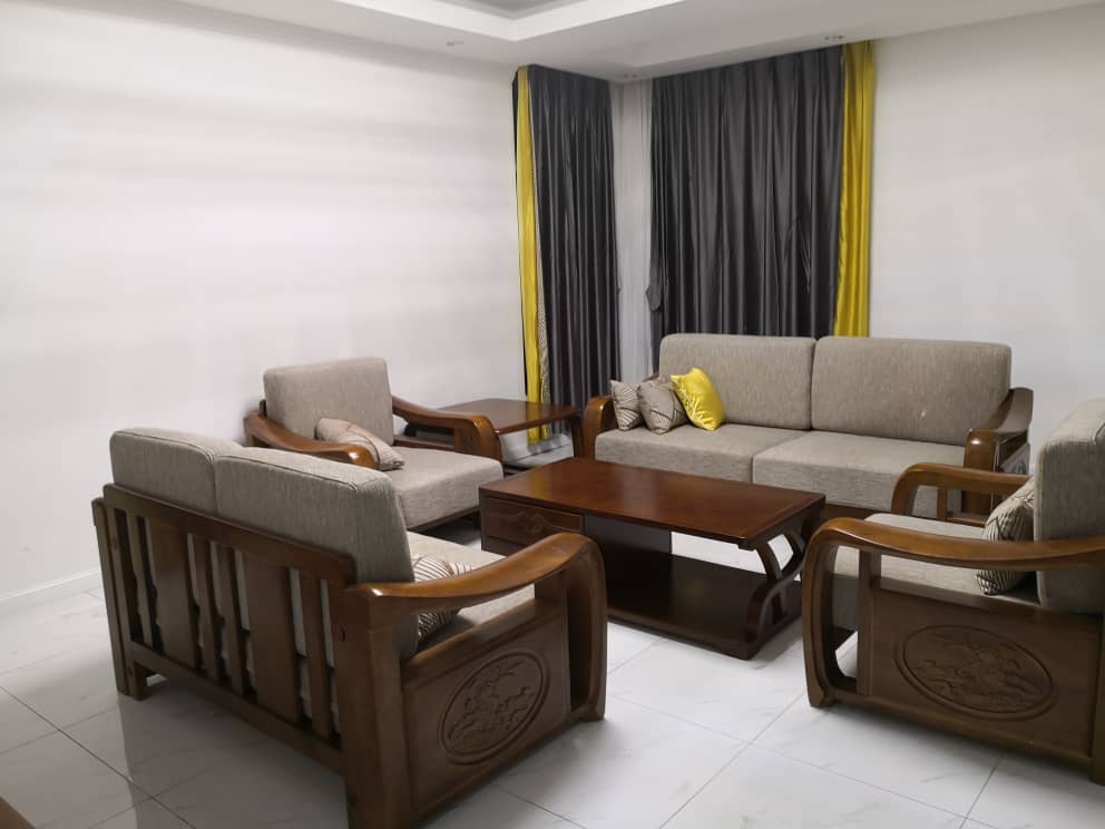 HouseInRwanda's tweet photo. New fully furnished #house for #rent in #Kicukiro #Nyanza
- Price: Negotiable
- Bathrooms: 3
- Bedrooms: 4
- Plot size: 540.00 m²
Posted by #Rushinga #RealEstate #Kigali #Rwanda #RwOT
Phone number: +250783738062
Click to read more https://t.co/Ap8md9VOY9 https://t.co/F3kN4GbIfe
