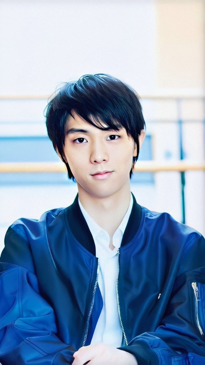 美雪 童顔男子の顔の特徴 顔1 顔が全体的に丸みのある輪郭をしている 顔2 色白で肌が綺麗 顔3 ヒゲが薄く 毛深くない 顔4 口や鼻などのパーツが小さい 顔5 タレ目がちで幼く見える 14年12月 Gpf最終日に取材した写真