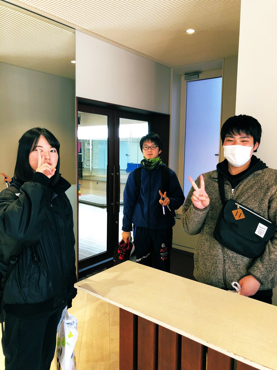 仙台リゾート スポーツ専門学校 今日は学生の様子を投稿します 春休み期間にも関わらず 実習に向けての練習をしていました コロナの影響もある中 頑張っていました 春休み明けの授業が楽しみです Sendairizosupo 仙台 リゾスポ スポーツ