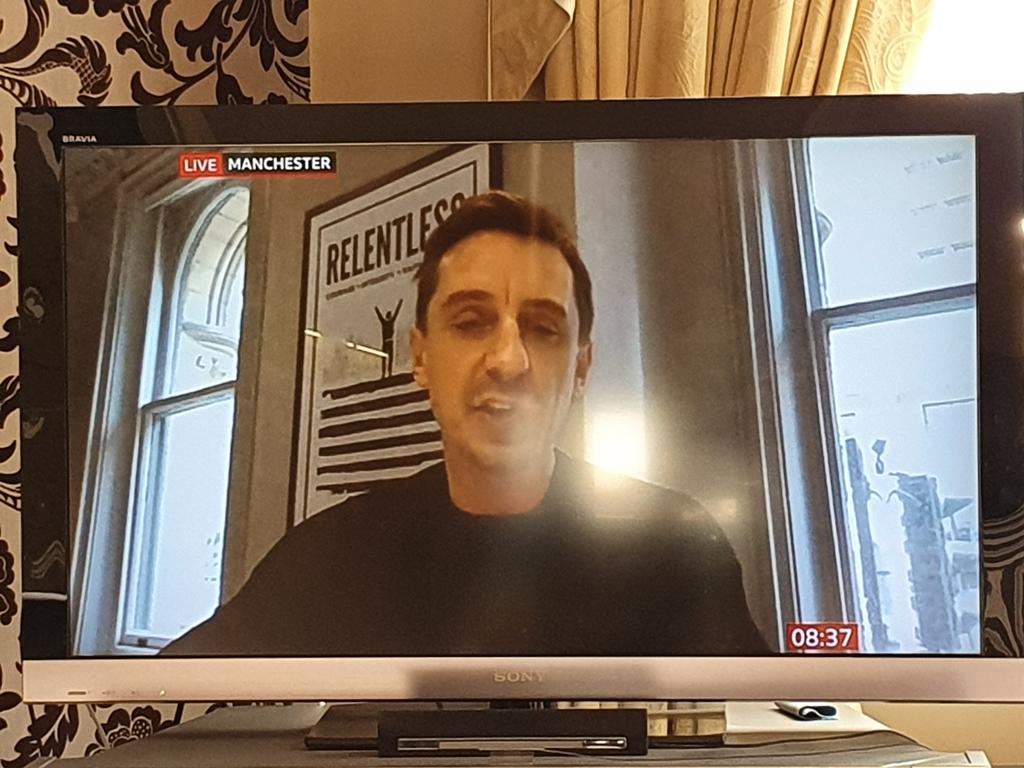 pallavi latthe (@platthe) on Twitter photo Very noble gesture from Hotel Football , Ryan Giggs and Gary Neville for NHS staff in Manchester #coronaheroes Very noble gesture from Hotel Football , Ryan Giggs and Gary Neville for NHS staff in Manchester #coronaheroes