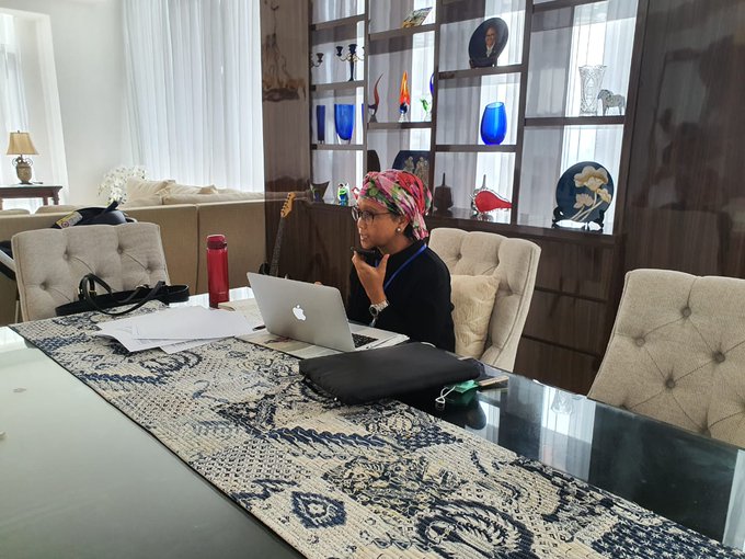 View image on Twitter