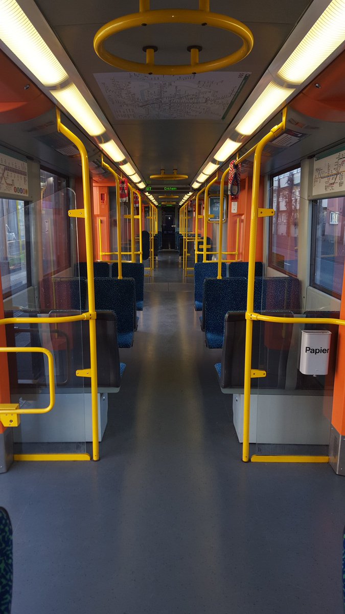 MatthiasGustke's tweet photo. Morgens allein in der sonst überfüllten U-Bahn zur Arbeit zu fahren fühlt sich an, wie: #Streikbrechen https://t.co/gSUNOwPB68