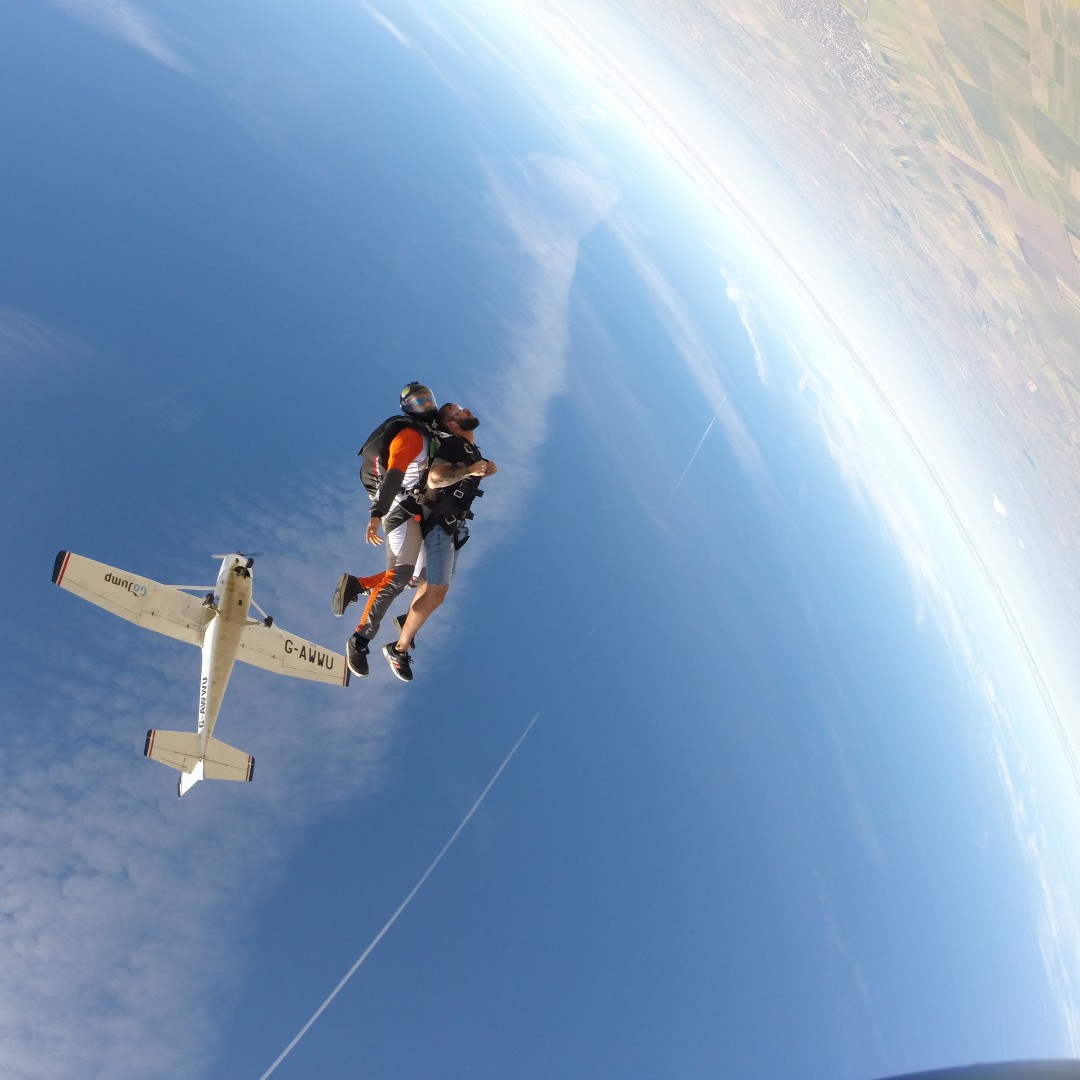 GojumpR's tweet photo. https://t.co/MrJwADGRK2
.
#skydiving #skydive #tandemjump #tandemskydive #tandemskydiving #cessna #cessna172 #freefall #adrenaline #bucketlist #timisoara #arad #oradea #romania #parachute #uptvector #diverdriver #gojumpro https://t.co/RXFXl9m7Pl