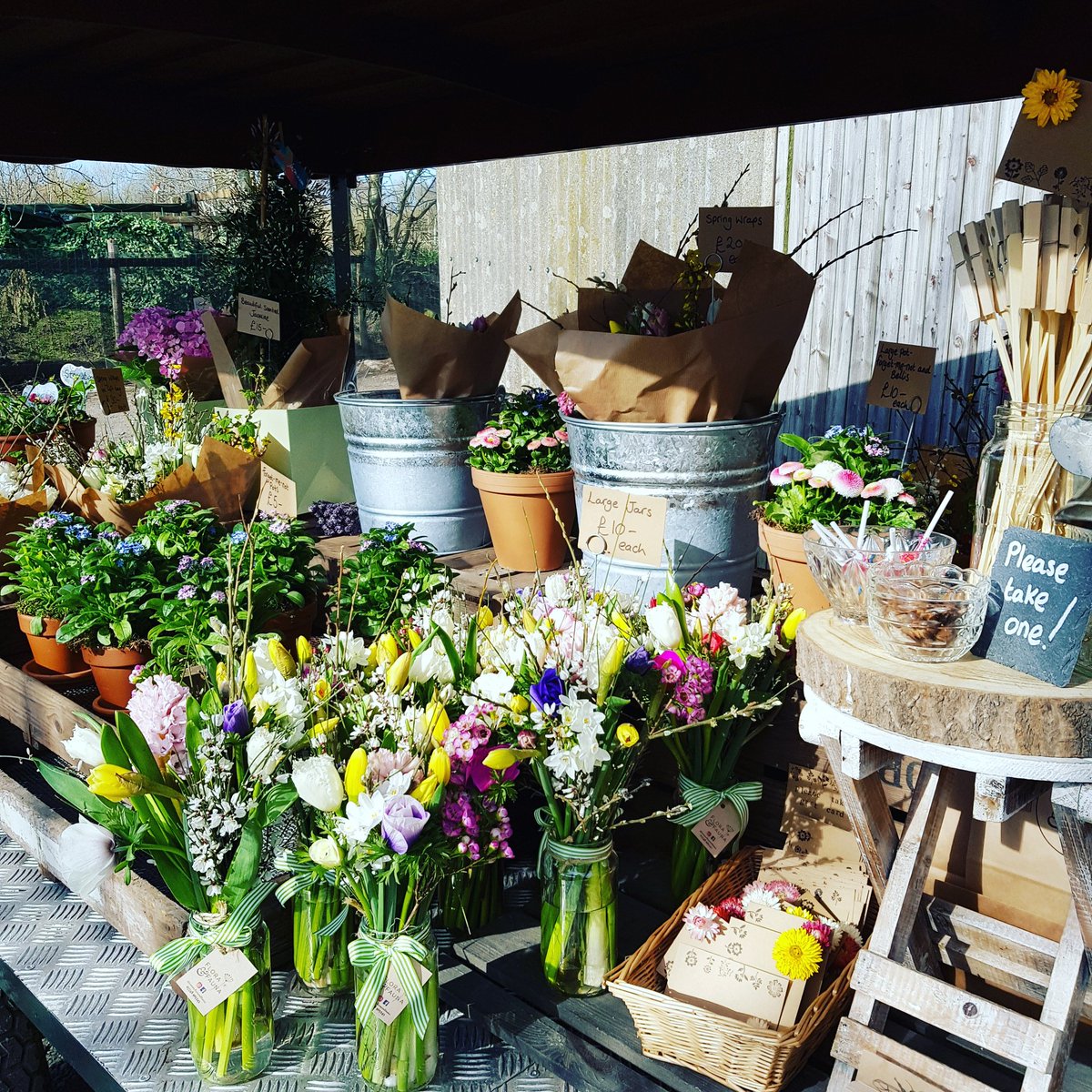 Great first Pop up Shop over the weekend #lytham #selfservice #britishflowers #seasonal #petalpower #flowersfromthefarm