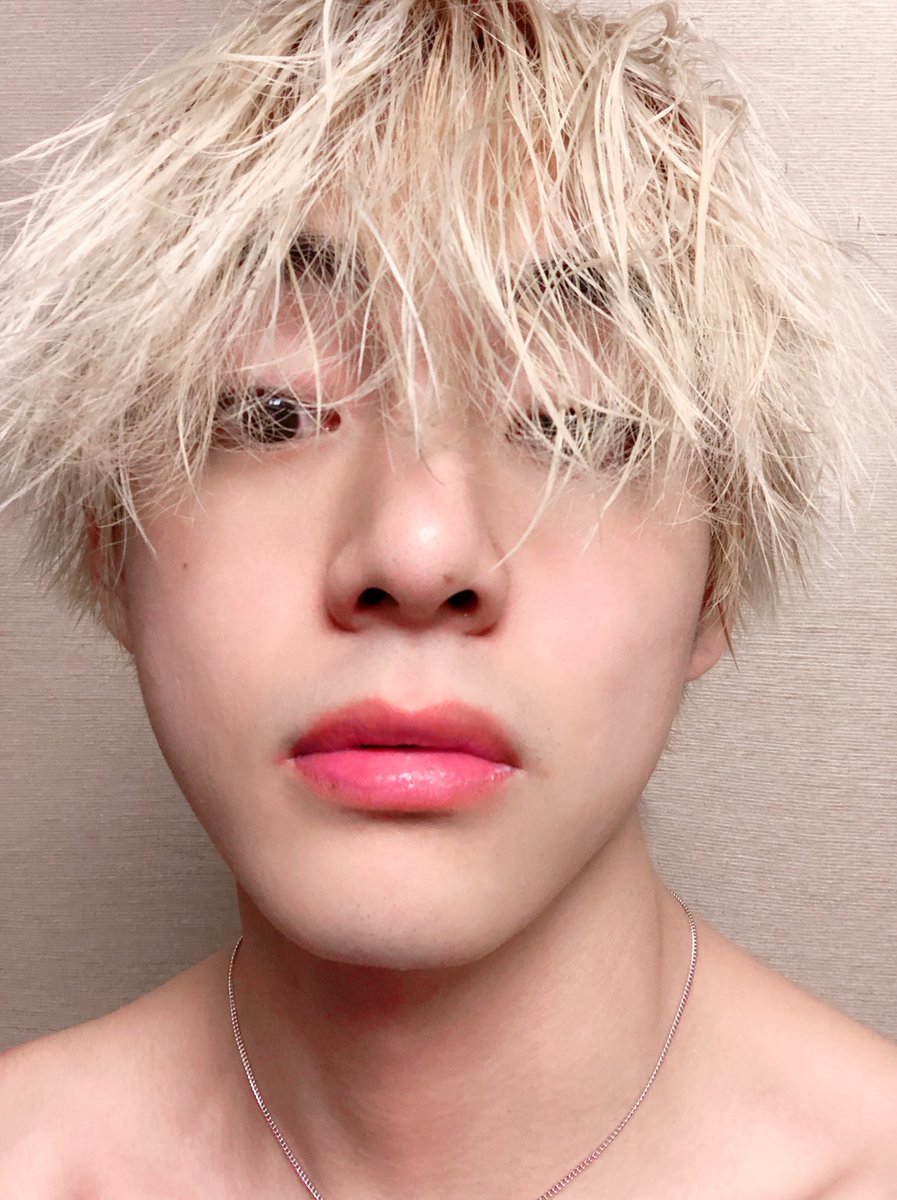 Featured image of post Aesthetic Kim Taehyung Selca