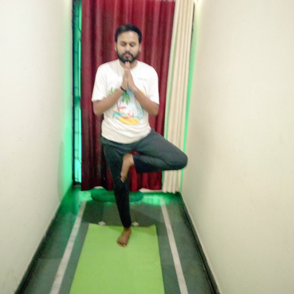 Rishabhprakash4's tweet image. I&apos;m building my immunity to fight the deadly Coronavirus and for it, i&apos;m performing various exercises and utilizing my free time at home. @growfitter

#ContestAlert #contestime #WFH #WorkoutFromHome #workout 
Join
@aaaChatterjee1 @Aaravsingh28 @SharmaPayal97