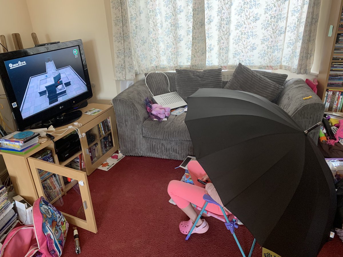 AndyMackay_'s tweet image. “I thought you were doing maths?” “Shhh I’m trying to concentrate”
.
.
.
#dadlife #homeeducationuk #DadsNet