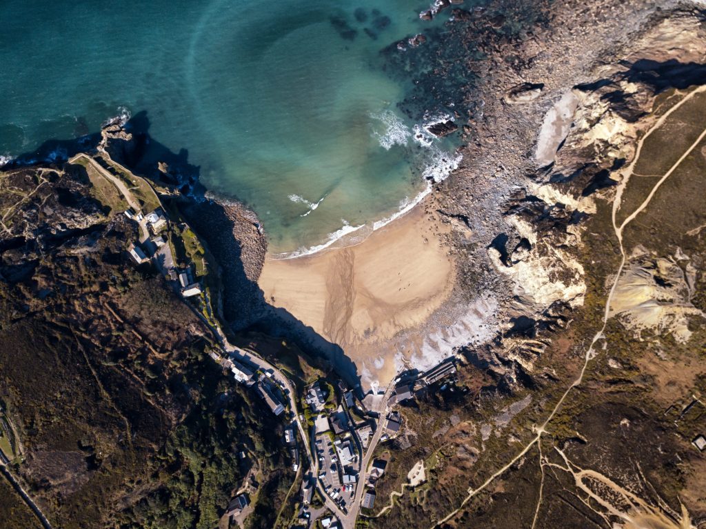 THREAD: Despite social distancing, we can still stay connected and fight for the ocean. #GenerationSea ❤️🌊

Here’s a list of things you can do for #PlanetOcean today.  RT if you'll keep creating positive change for the ocean.

Feel free to reply with your own ideas too.