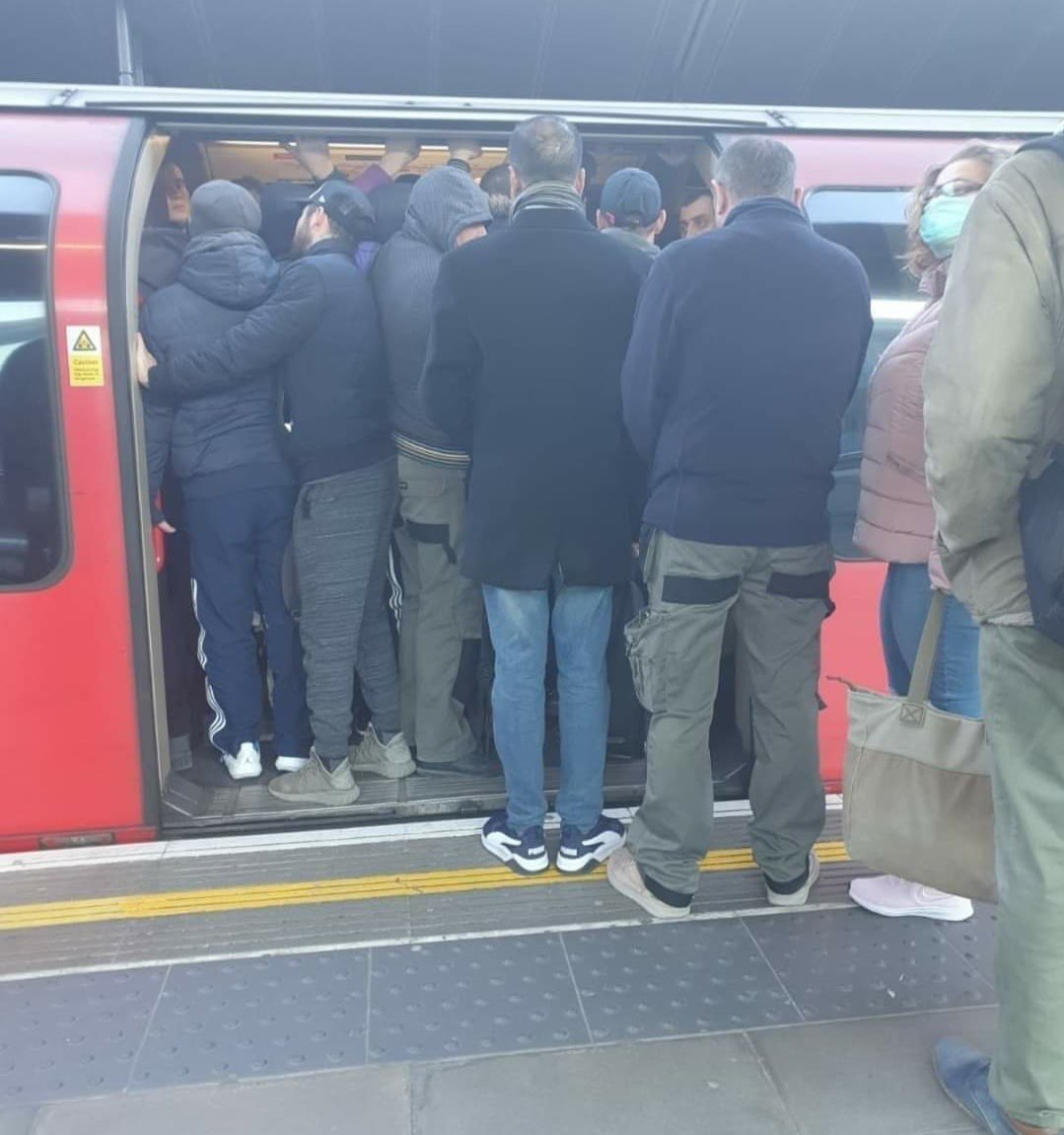 Relationship Quotes tweet media