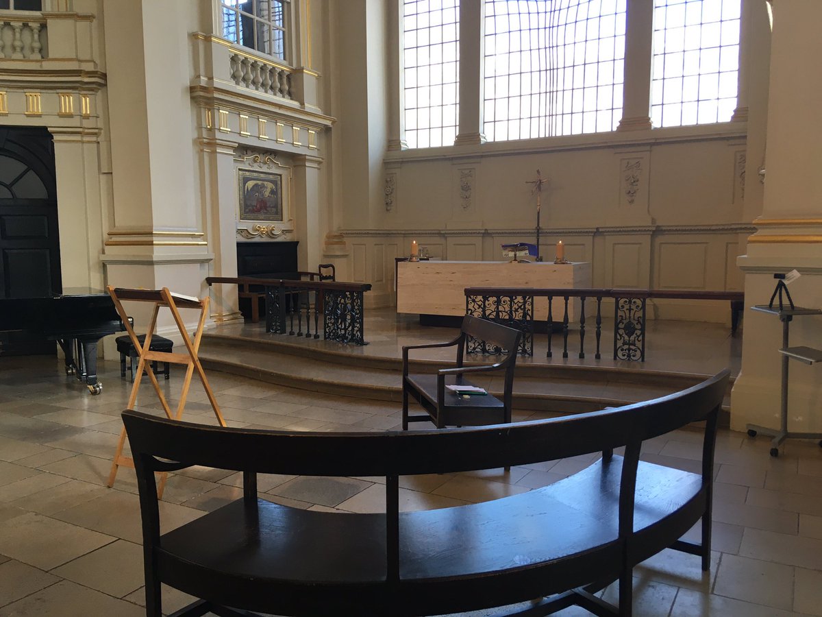 Reporting back in from the isolated St Martin in the Fields. We’re about to live stream Holy Communion  @smitf_london