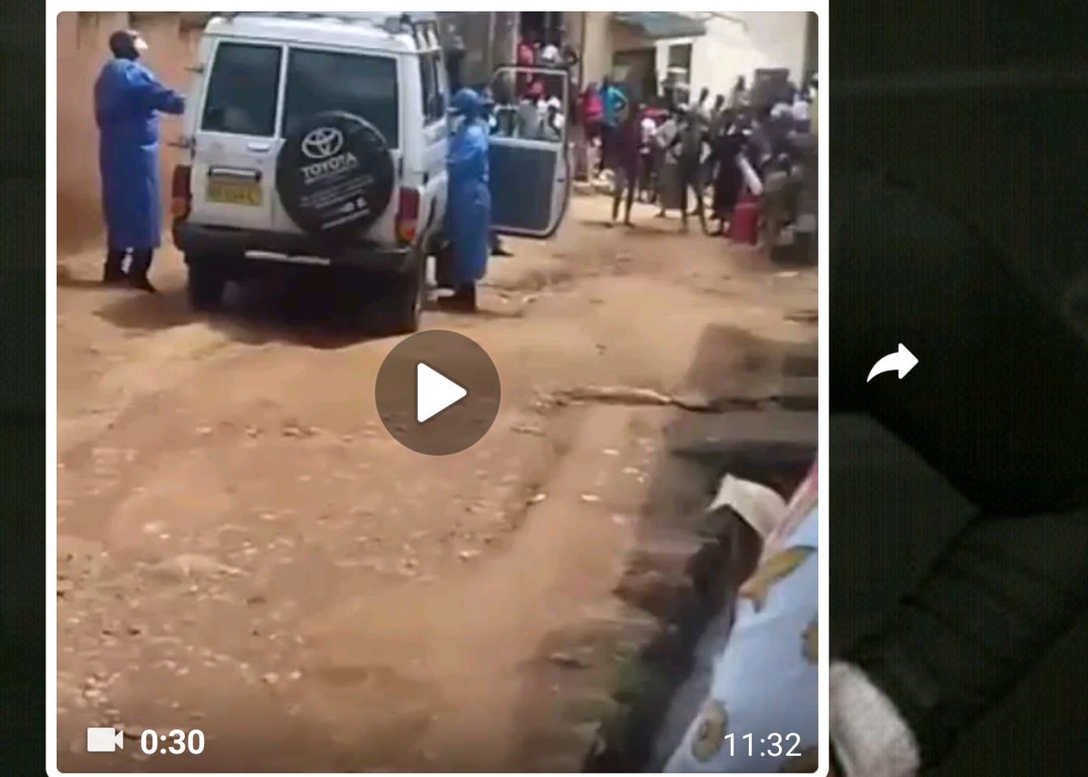 Ubu butumwa buri muri iyo video si ukuri. Icyo ni igikorwa cyo gushakisha abahuye n'uwanduye #COVID19 kugira ngo babapime barebe ko ari bazima; imwe mu ngamba yo kugabanya ikwirakwira ry'iki cyorezo