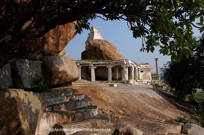 The Cave in the temple complex is where Rama & hanuman made strategies to kill  #Vali & shot him with the arrow during the fight b/w  #Sugriva & Vali.The temple emanates spiritual Aura amidst nature and the footprints of Rama has made the place sacred. 2/2 #ArchitecturalWonders