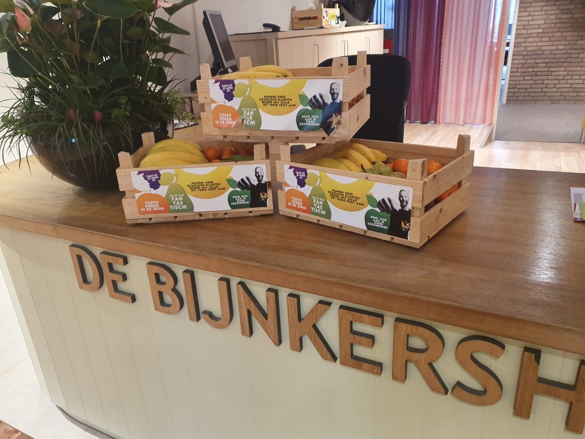 #hartverwarmend♥️
De Bijnkershoek heeft 14 kratten met fruit, 40 stuks inhoud! ontvangen voor ál onze bewoners en personeel.
Een vrijwillige donatie van bedrijven 🙏
Een geweldig gebaar, hartelijk dank🌹
<a href="/Fruitopjewerk/">Fruit op je werk</a> <a href="/saamhorigheid/">Saamhorigheid Ambes</a>
@samentegencorona
<a href="/AxionContinu/">AxionContinu</a>
