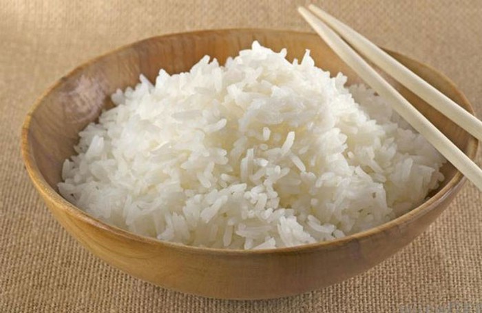 My friend cried that #SengCu-Rice, a traditional product of the ethnic minority growers is very attractive and special, but the market still limits. Is anyone willing to shake hand for forming "Supply Chains" ?