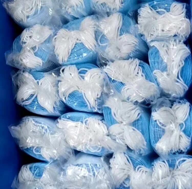 Angel06081731's tweet photo. Disposable masks
MOQ:100
Instagarm:sumei_lashes_supplier
Whatsapp:+8615621487639
#maskedsingersuomi 
#Masks
#facemasks
#6layermasks
#3layermasks
#kn95masks
#n95masks https://t.co/WSUdkg7l4D