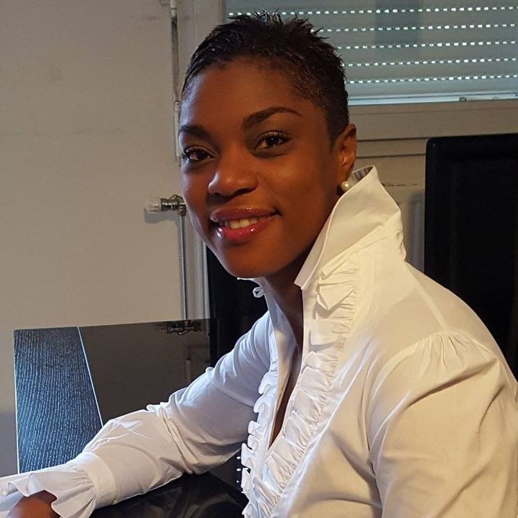 beaufully's tweet photo. Quand on souhaite se former, on s’améliore, on met à jour ses compétences, ses connaissances.

>> Se former sur son image professionnelle 👔👠:
https://t.co/bHhUe5KuBi

#conseil #CONFINEMENTJOUR7 https://t.co/YR2KJJOxv6
