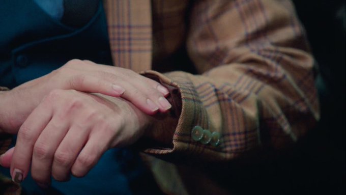 Appreciation post for  @karanvgrover22 's delicate fingers