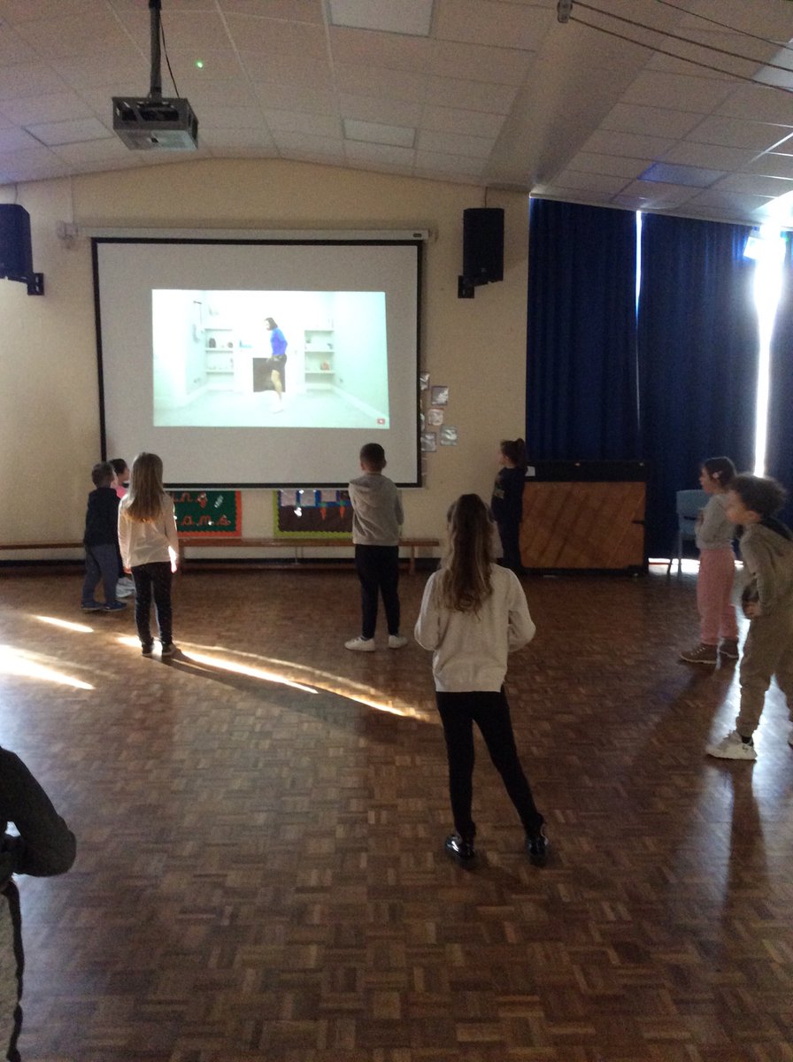 EagleyInfant's tweet photo. We’re staying fit this morning with @thebodycoach with our few children at school! https://t.co/WpwEpxSOgy