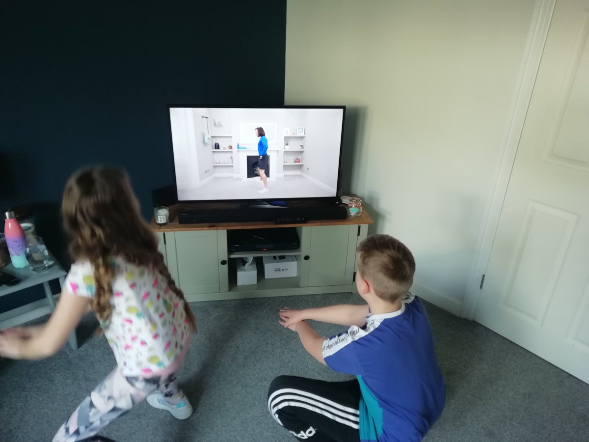 rcblight's tweet image. #PEwithJoe @romillypsyear5 @romillypsyear3 Fantastic start to our day. Getting our body&apos;s ready for the day.