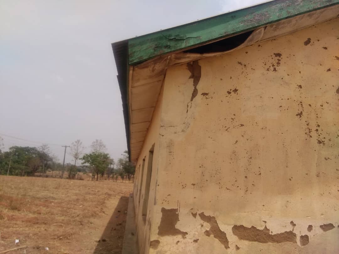 leads_nigeria's tweet image. #corruptionmustGO
#KDSTATNES 
LANW supported by @macfound visited LGEA TACHIRA 2 Kaura LGA for a NEED ASSESSMENT.  The school is in need of renovation
@SMYFoundation
@SholaOga @KadunaSubeb @ogpkaduna @Kaduna_MoE @openUBEC @GovKadu