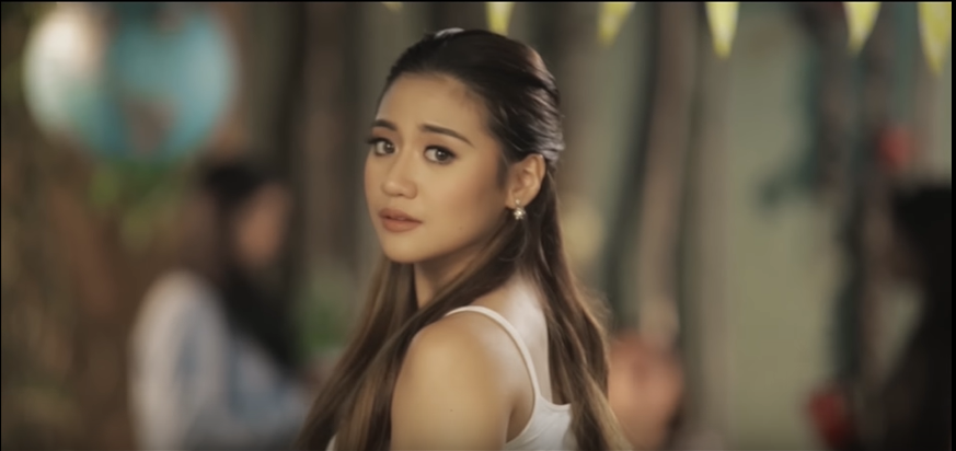 StarMusicPH's tweet photo. Remember this? #MusicVideoRewind with #Morissette and #Harana at 7:30pm tonight on our Facebook Page 🙈 https://t.co/nM44V6SMet