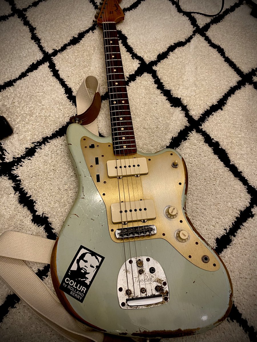 今日はカルロスに機材のセットアップや使い方教えてもらいました！噂