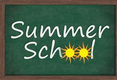 TMC_Nederland's tweet photo. Helaas hebben wij moeten besluiten de Summerschool, die gepland stond voor 13 mei, te annuleren. Wij zijn ons momenteel volop aan het beraden op een alternatief voor de Summerschool of dat we ons volop gaan concentreren op een grote Winterschool in november. https://t.co/ihnifh7uf2