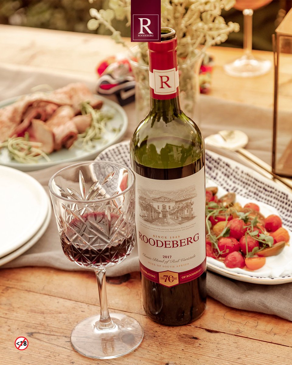 No Monday blues here, only Monday reds. 😍

#RoodebergWine 
#Roodeberg 
#RedWine
#RedWineLovers
#WinePairing