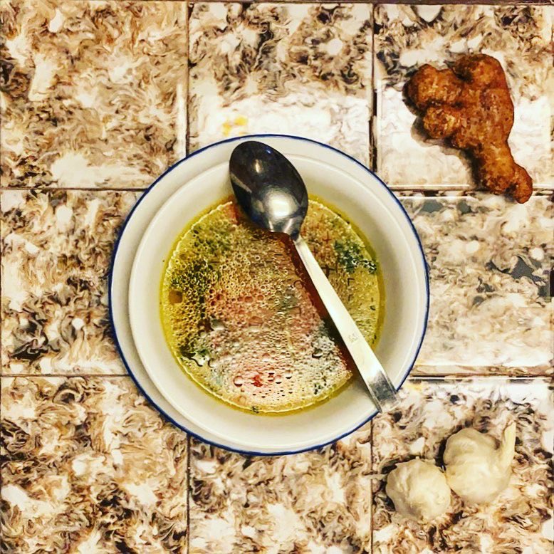 kitchnwtchngirl's tweet photo. Chicken Bone Broth Soup - Indian Style
#chickenbonebroth #bonebroth #healthyfood #chickenstock #naturalflavour
#homemade #nutrition #healing #soup #guthealth #foodstagram #foodie #foodlover #chicken #nomnomnoms #yumyummy #yummyyummy #sogoodfood #sodelicious😋 https://t.co/AtfaYzkWNk