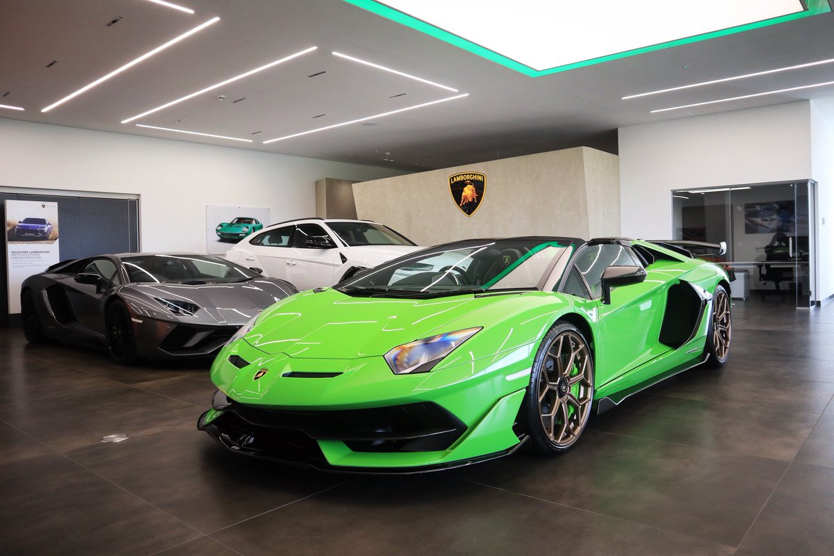 Monday Motivation 💚

#Lamborghini #AventadorSVJRoadster