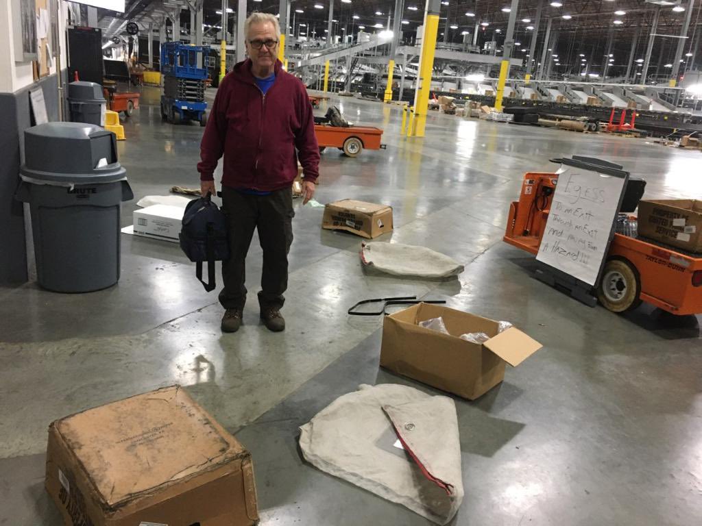 Keeping egress is very important to avoid slips, trips and falls! Clear path to an exit, through an exit and out/away from the hazard! #UPSersAreThere @nwupsers <a href="/DonahueRandi/">Randi Donahue</a> <a href="/wwalker1985/">Wesley Walker</a> <a href="/CHSP_northwest/">Curtis Wentler</a> <a href="/TomwaUps/">TOMWA_UPSers_Preload</a>