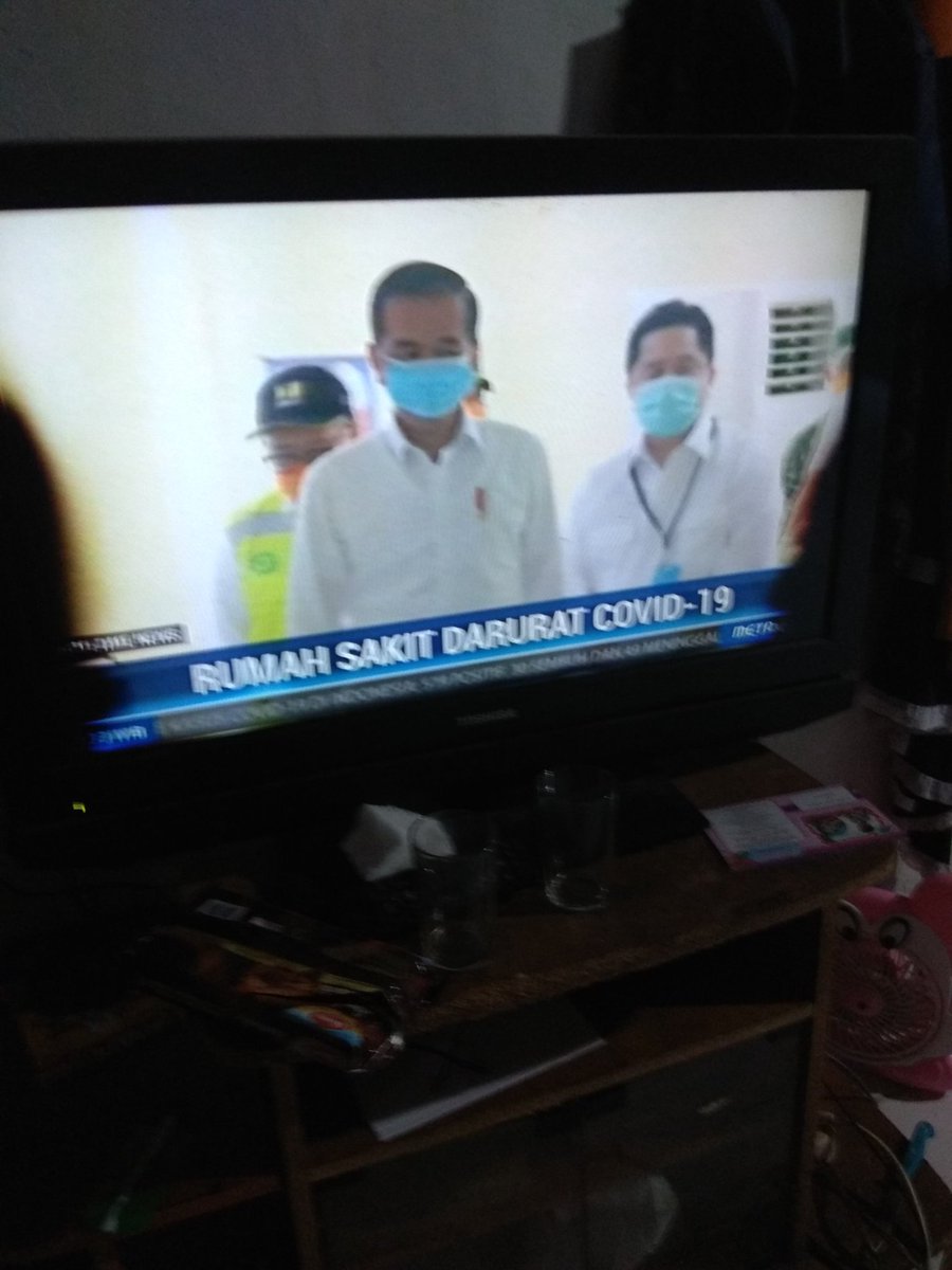 rednesia's tweet photo. Terawan : yang pakai masker cuma yang sakit. https://t.co/nv4zhRS9Ny