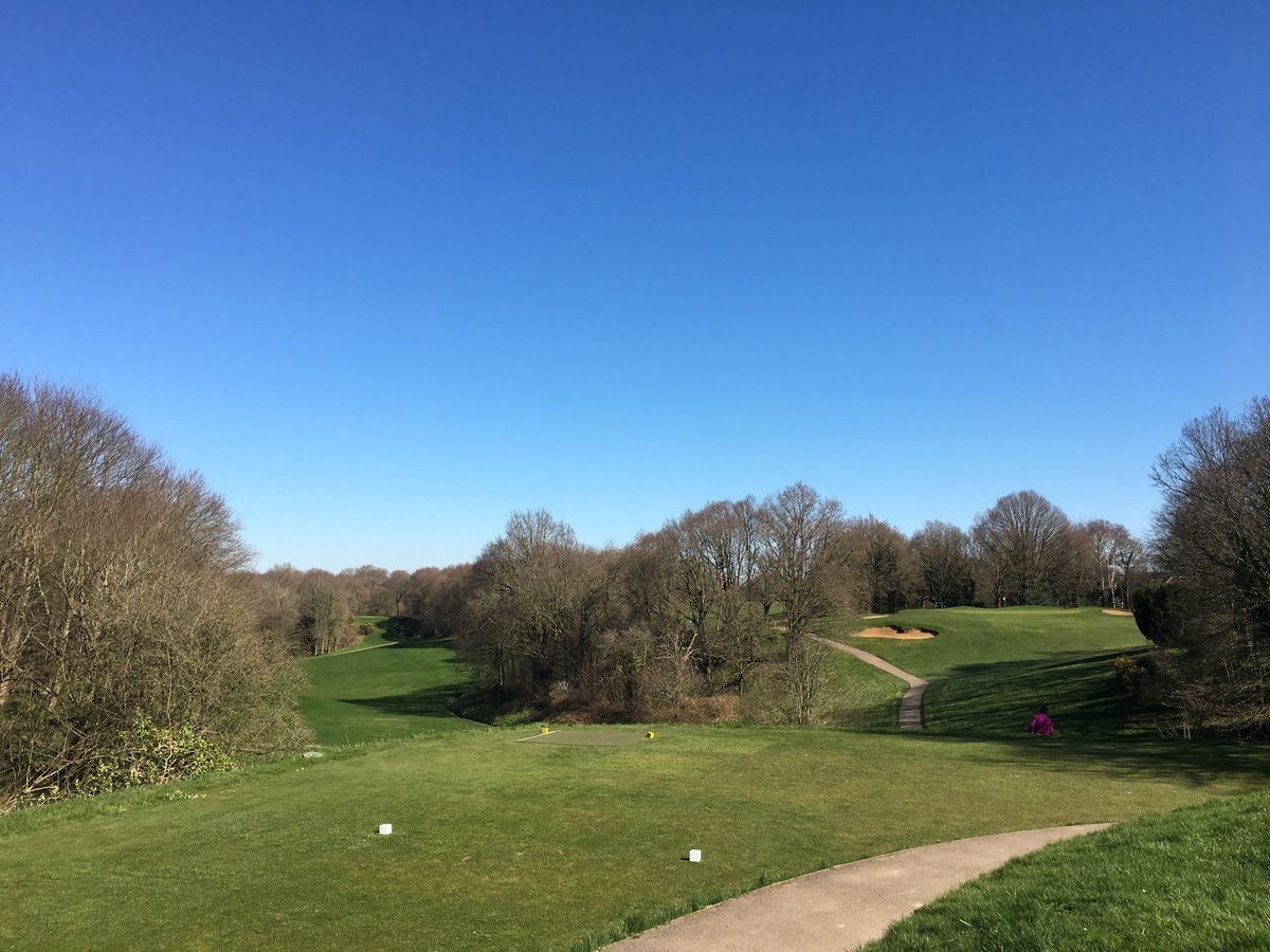 galbraith_aaron's tweet photo. Another beautiful day @Canterbury_GC... respect your social distancing, wash your hands and don’t touch the flag stick! 🏌🏻‍♂️🏌🏻‍♀️☀️ https://t.co/pnb1ohJQWL