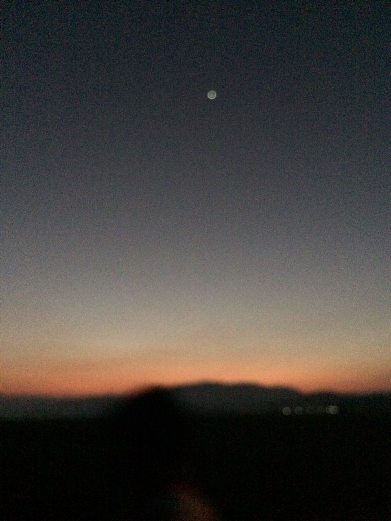 anggoc07's tweet photo. Ang CRUSH ay isang lihim na pagtingin,
NGUNIT kung may kaibigan kang PRANING;

Ang LIHIM nagiging TRENDING 
#aha https://t.co/MKwa1OHVjh