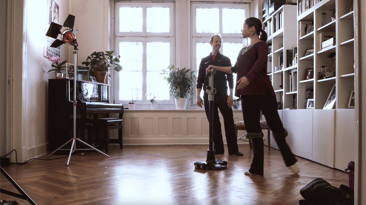 hamburgballett's tweet photo. Take a Ballet Barre with Principal #madokasugai &amp; Ballet Master #lloydriggins. The virtual ballet training will be released on Video On-Demand from today at 4.30 pm &amp; will be available on our official YouTube channel &amp; Website. Stay tuned &amp; #dancewithus! 📸 @kiranwest #StayHome https://t.co/Vof1GQ4aW7