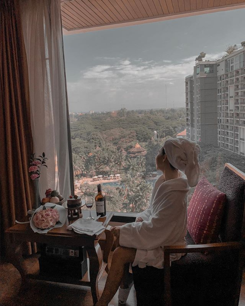 ShangriLaCM's tweet photo. Getting into somewhere you unfamiliar may be the best part of your travel journey.

🍁 Thank you for the photo, IG: Flukerachataa
#myshangrila #Shangrilahotels #Shangrila #HappyMoments #Chiangmai
🐰 For more travel experiences, follow us on Instagram @shangrilacm https://t.co/QRrZD6sbjP