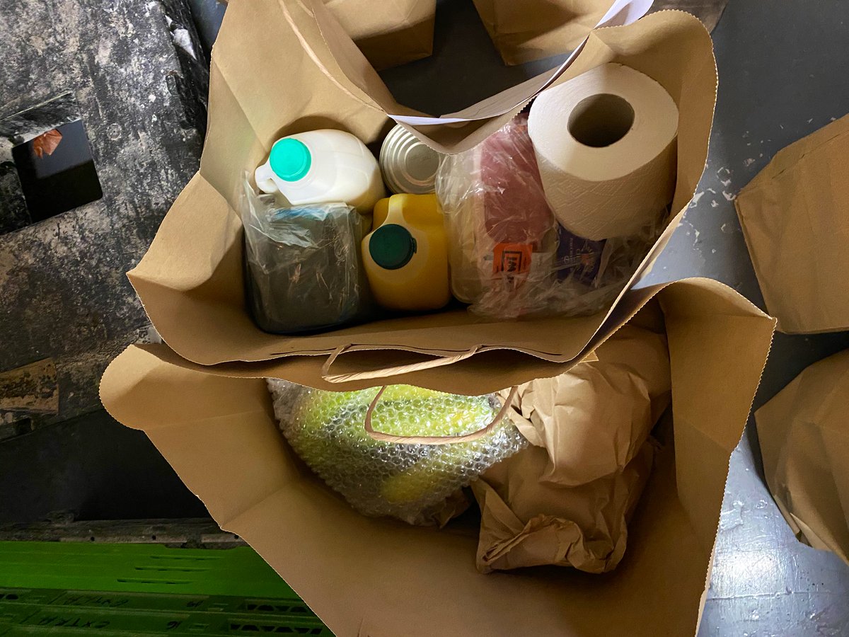 JackAlmo__'s tweet photo. Sandwi on the go /// Monday on the go :) order you bags by email or by phone “eat better, feel better “ #bristol #essentialbag #food #coffe https://t.co/llAlPMDwg1